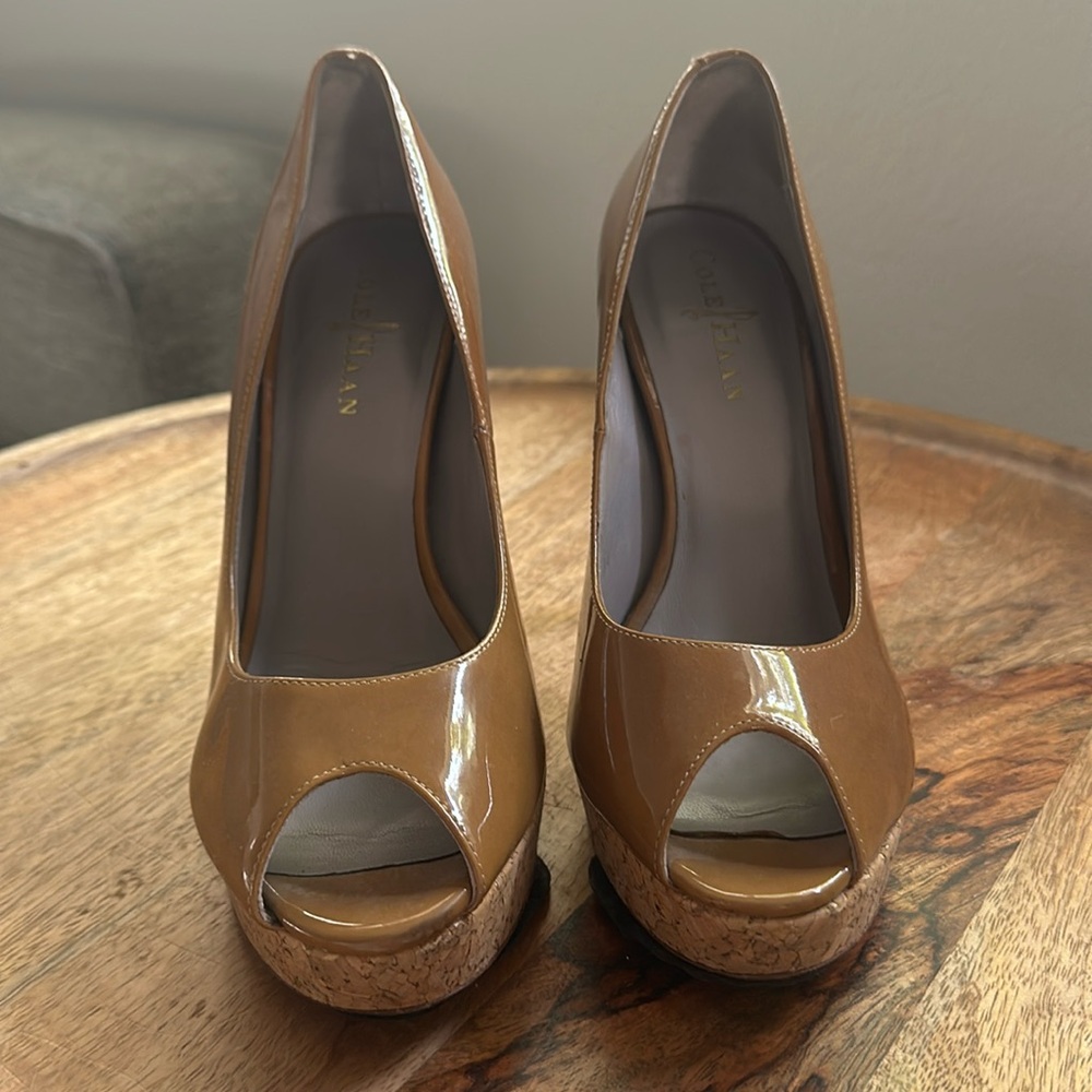 Cole Haan Nike Air Open Toe Pump Patent Leather Beige Platform